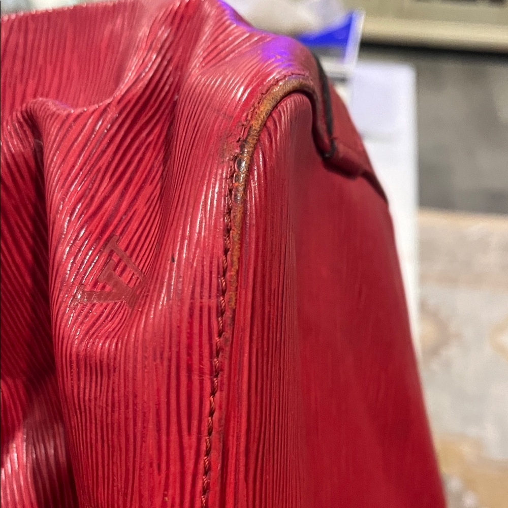 LOUIS VUITTON PETIT NOE Leather Red Shoulder Bag  Made in France Pre Owned. - Picture 7 of 13
